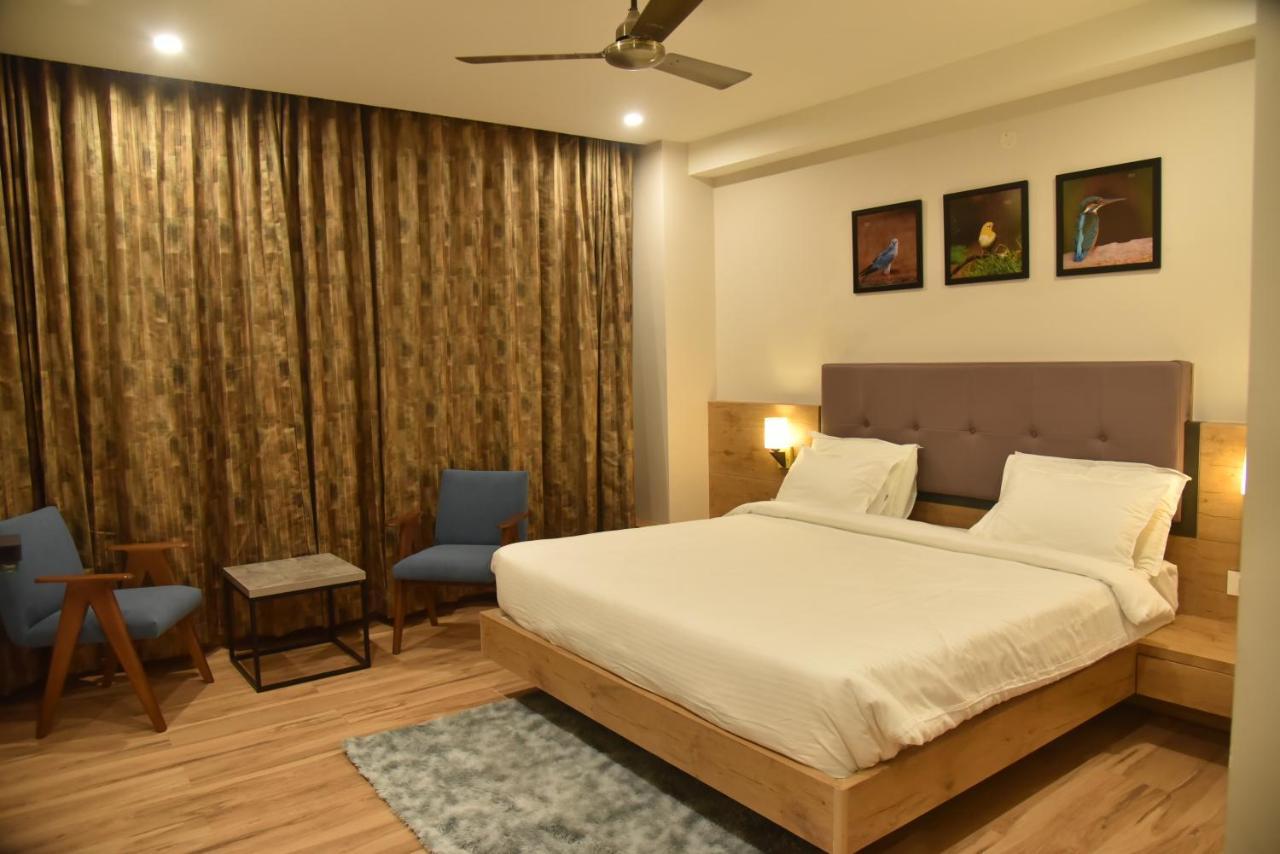 The Oaks Comforts Hubli Bagian luar foto